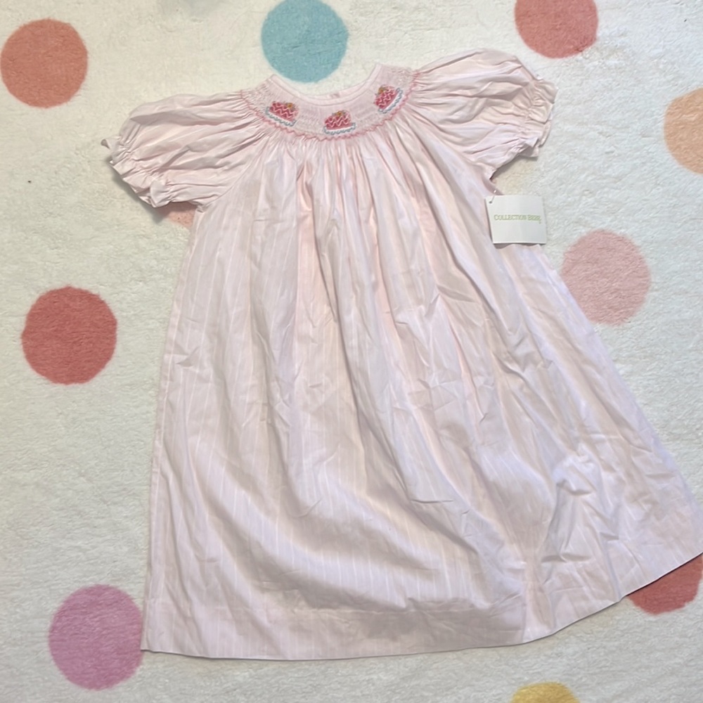 NWT smocked dress 4T